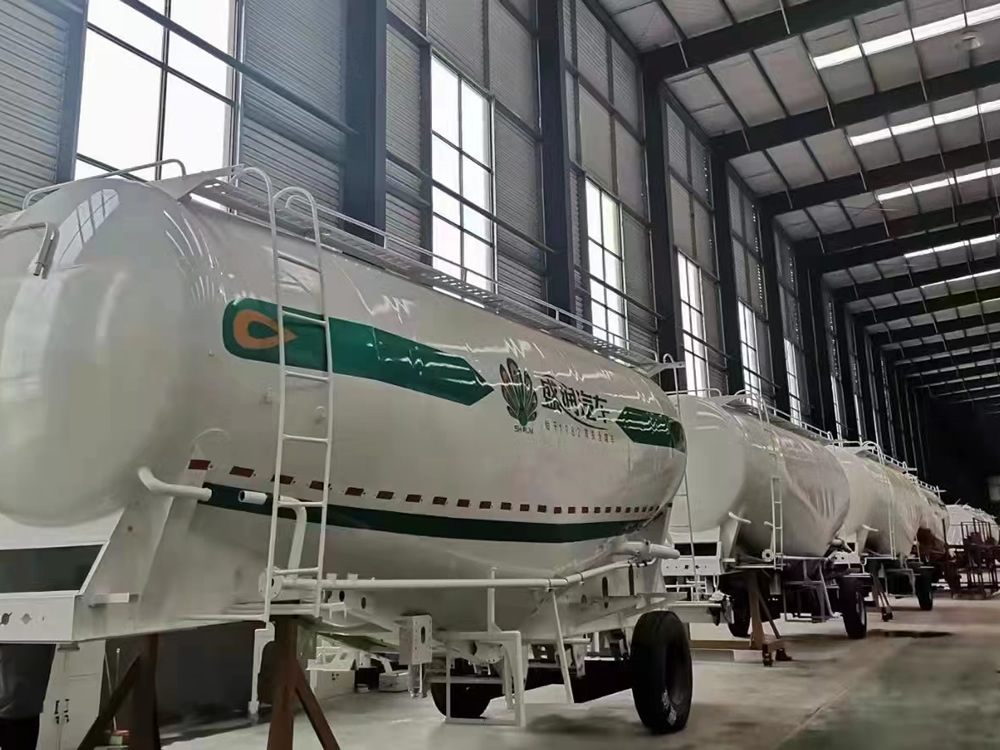 ���̰���